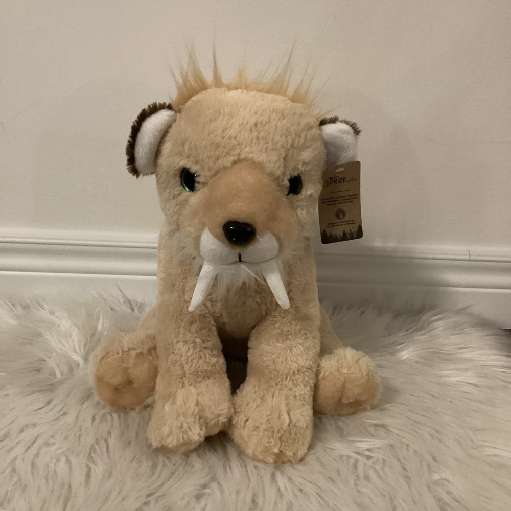 Plush Lion Toy with Fangs - The bear factory